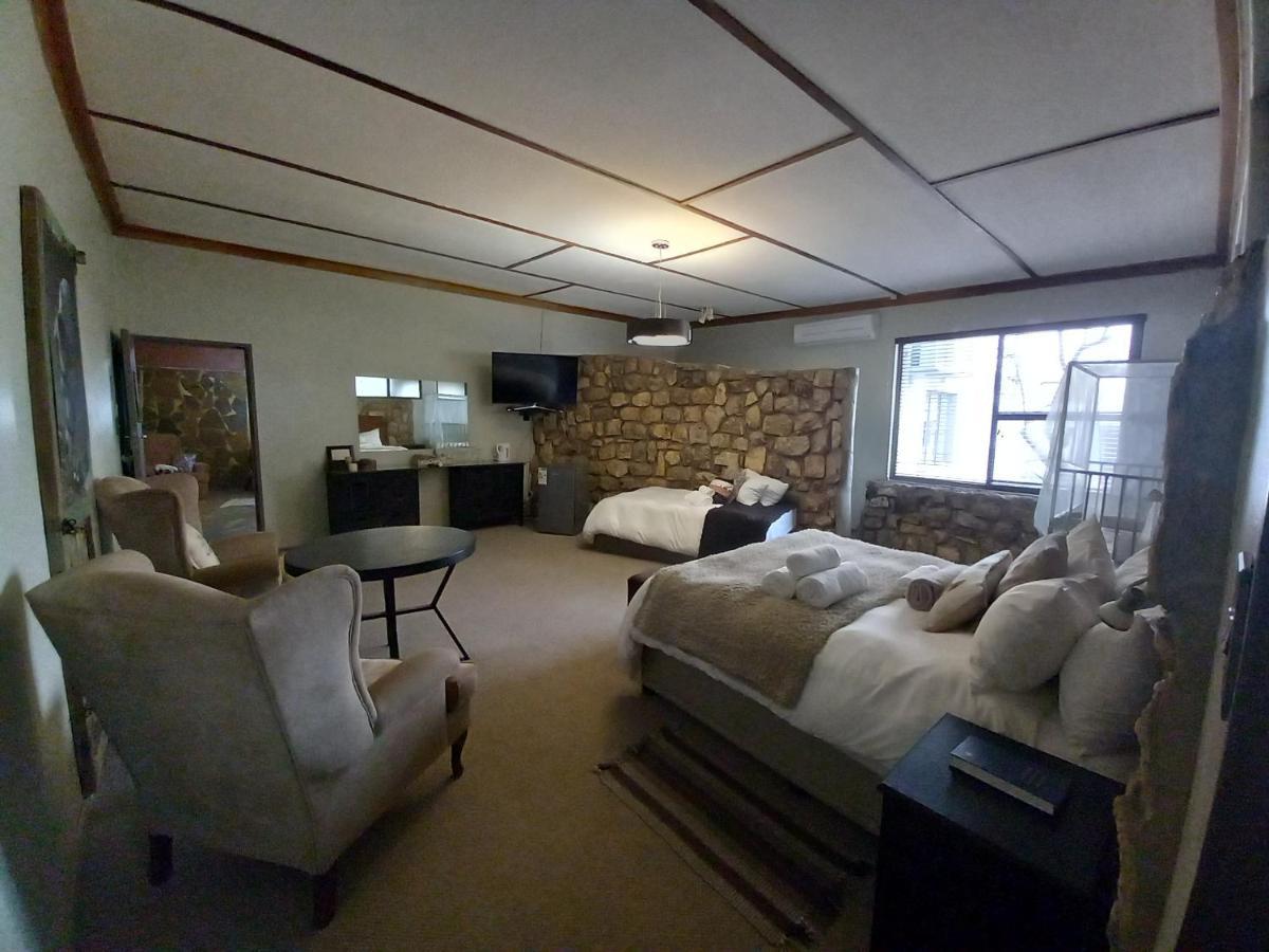 Die Windpomp Guesthouse Gobabis Екстериор снимка