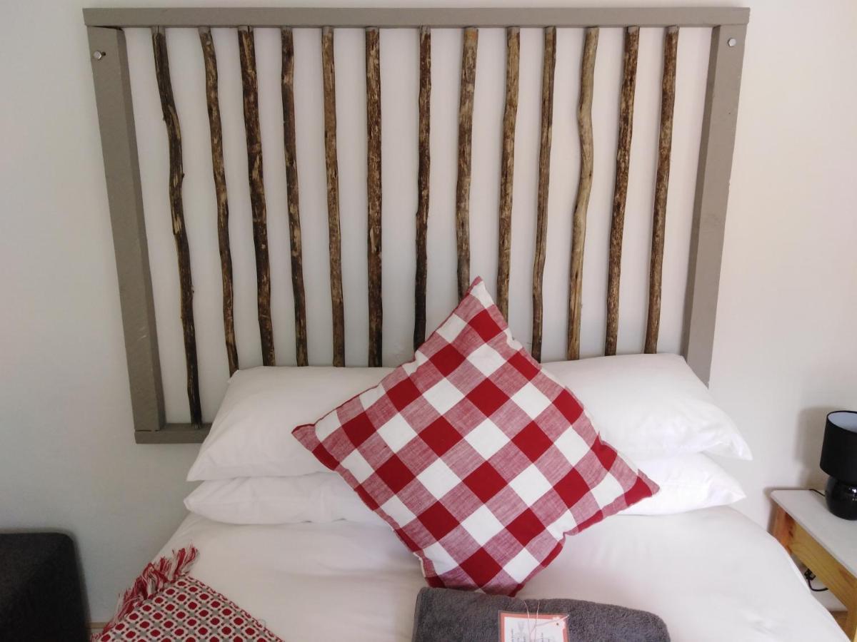 Die Windpomp Guesthouse Gobabis Екстериор снимка