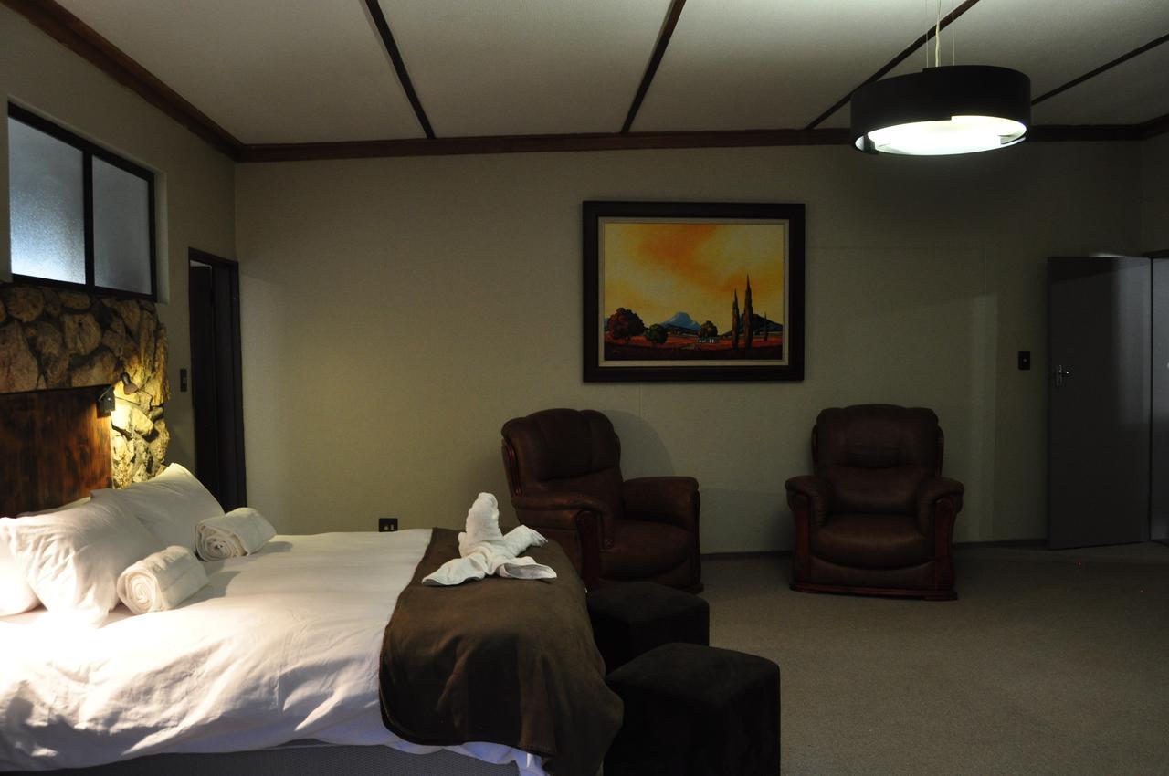 Die Windpomp Guesthouse Gobabis Екстериор снимка