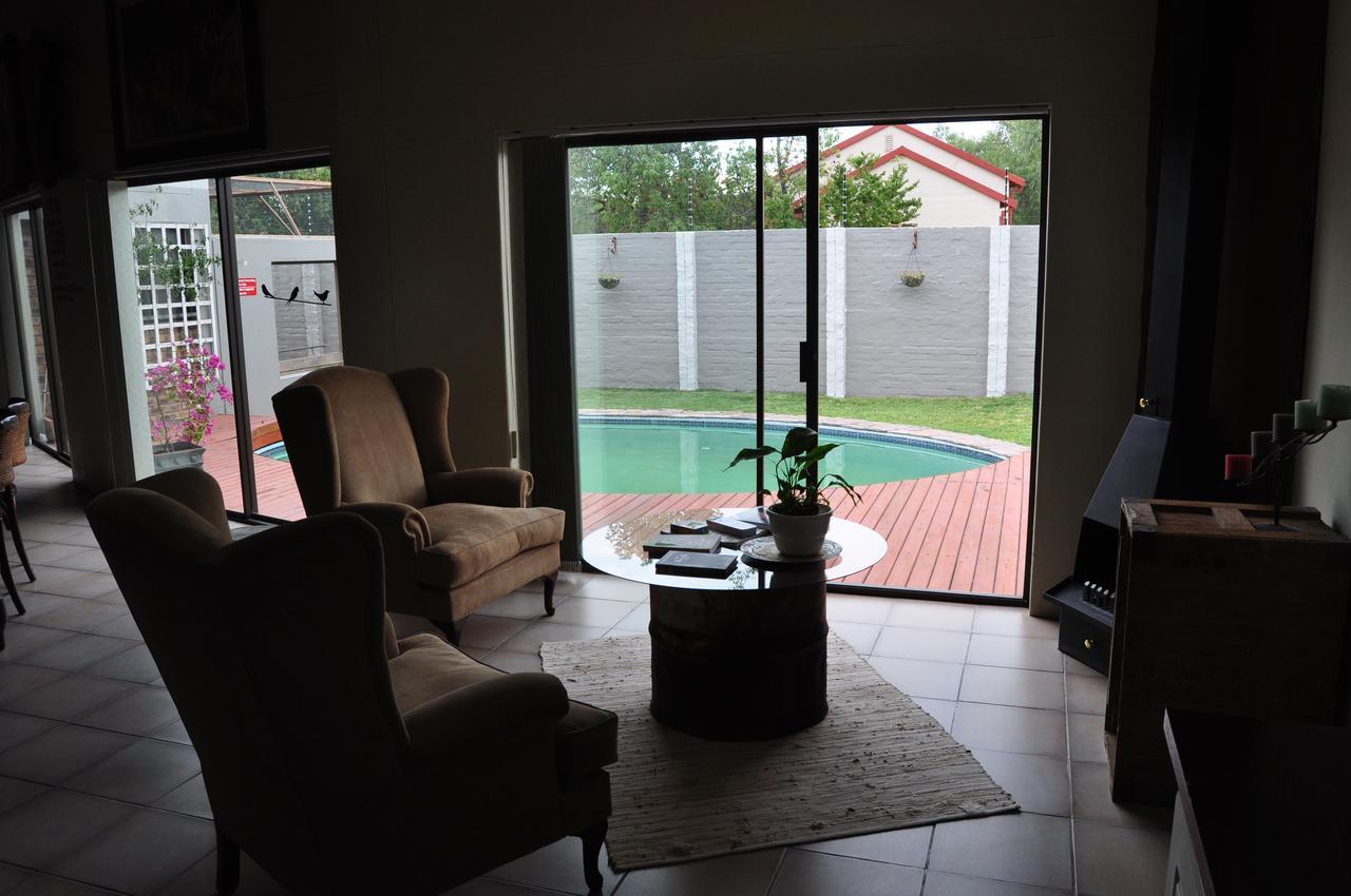 Die Windpomp Guesthouse Gobabis Екстериор снимка