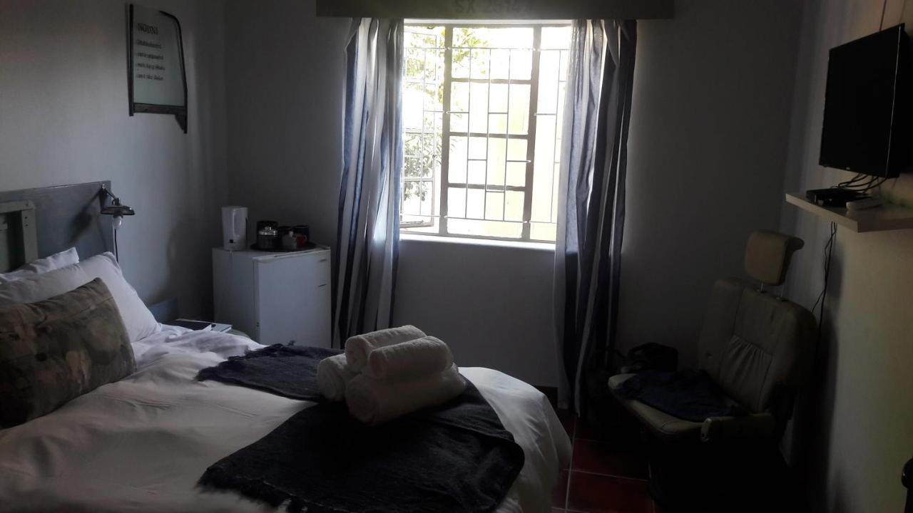 Die Windpomp Guesthouse Gobabis Екстериор снимка