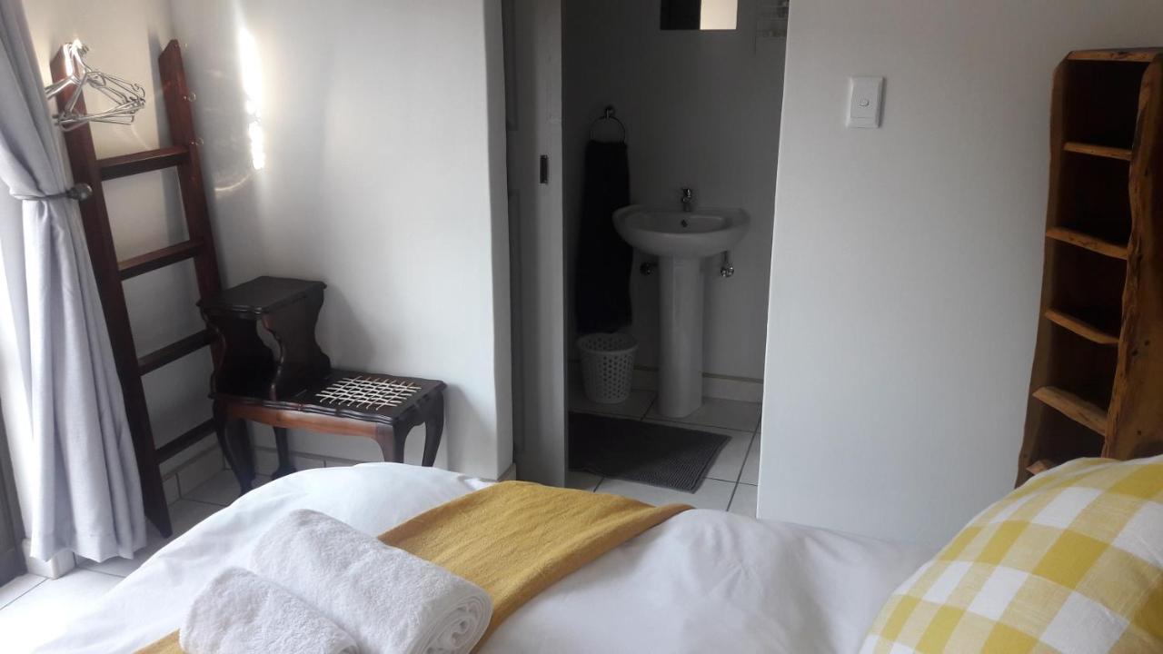 Die Windpomp Guesthouse Gobabis Екстериор снимка