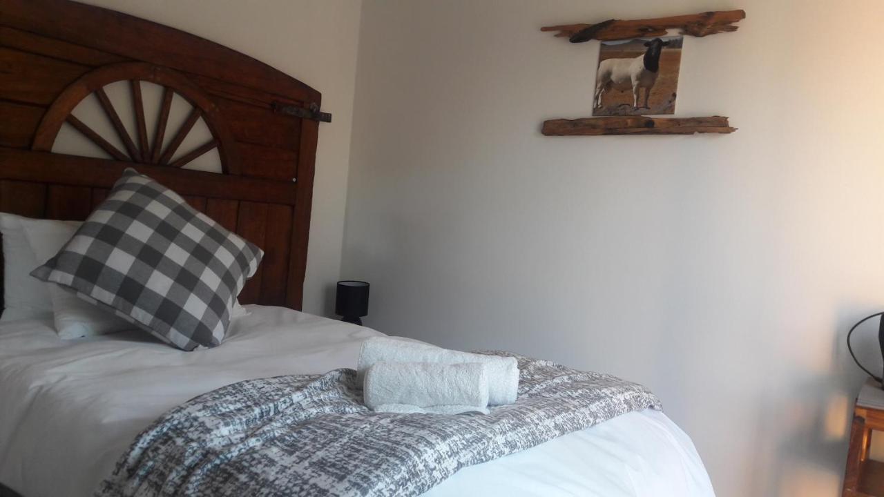 Die Windpomp Guesthouse Gobabis Екстериор снимка
