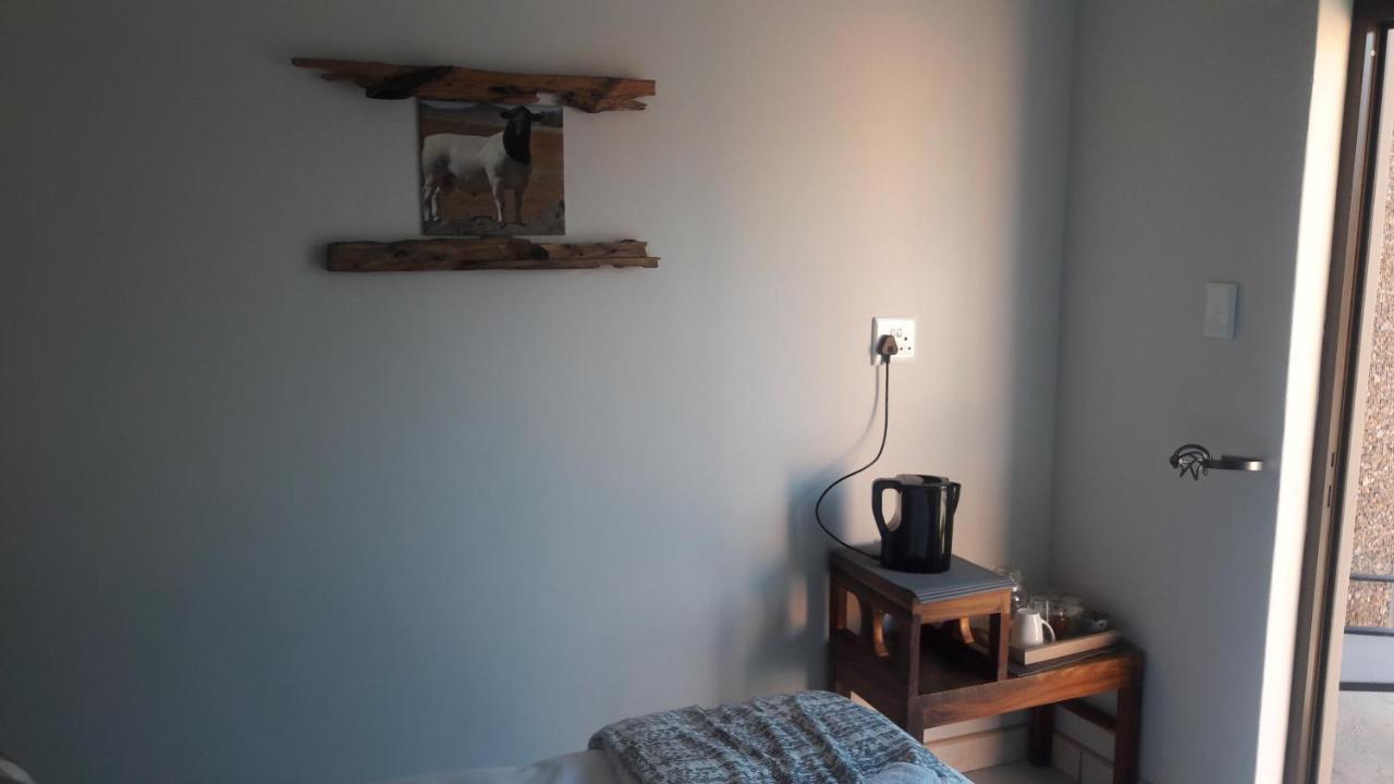 Die Windpomp Guesthouse Gobabis Екстериор снимка