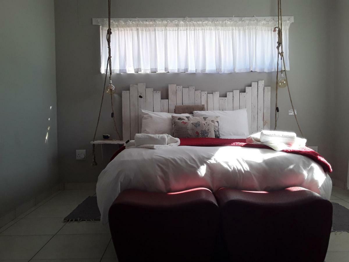Die Windpomp Guesthouse Gobabis Екстериор снимка
